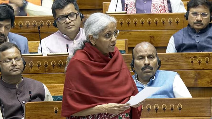 'महंगाई...', बजट पर चर्चा के दौरान लोकसभा में बोलीं वित्त मंत्री निर्मला सीतारमण