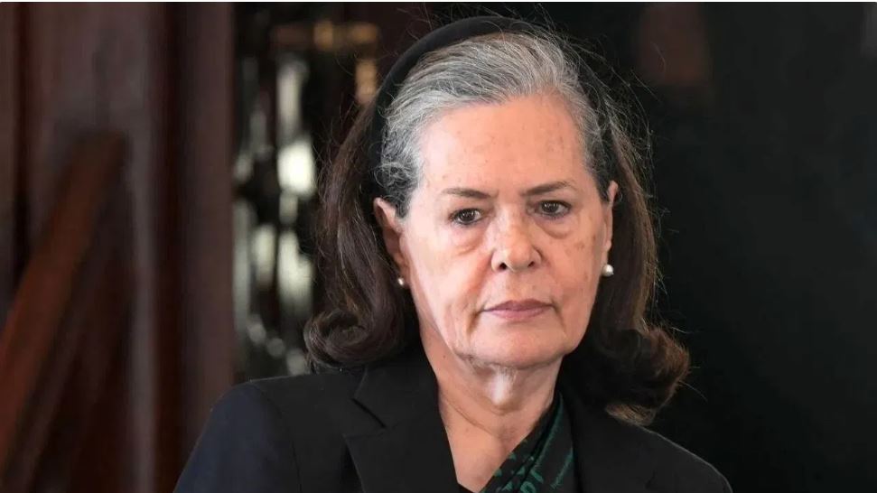 14 करोड़ लोगों को नहीं मिल रहा हक, संसद में बोलीं सोनिया गांधी