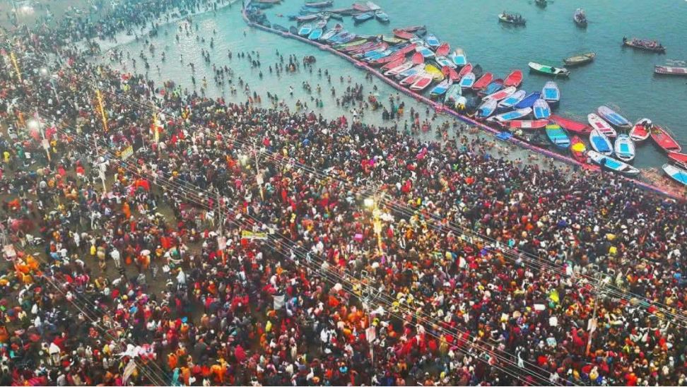 महाकुंभ: 24 घंटे में 1.36 करोड़ लोग पहुंचे संगम, 53 करोड़ ने लगाई डुबकी