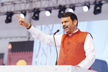 औरंगजेब का महिमामंडन बर्दाश्त नहीं…मंदिर उद्घाटन पर बोले फडणवीस