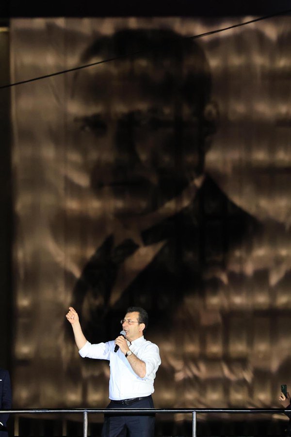 एक विपक्षी नेता की इतनी ताकत…सरकार ने कराया गिरफ्तार तो हिल गया बाजार