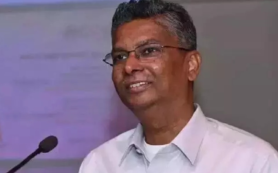 कर्नाटक मिनिस्टर को हनीट्रैप में फंसाने की कोशिश, मंत्री ने बताया सच