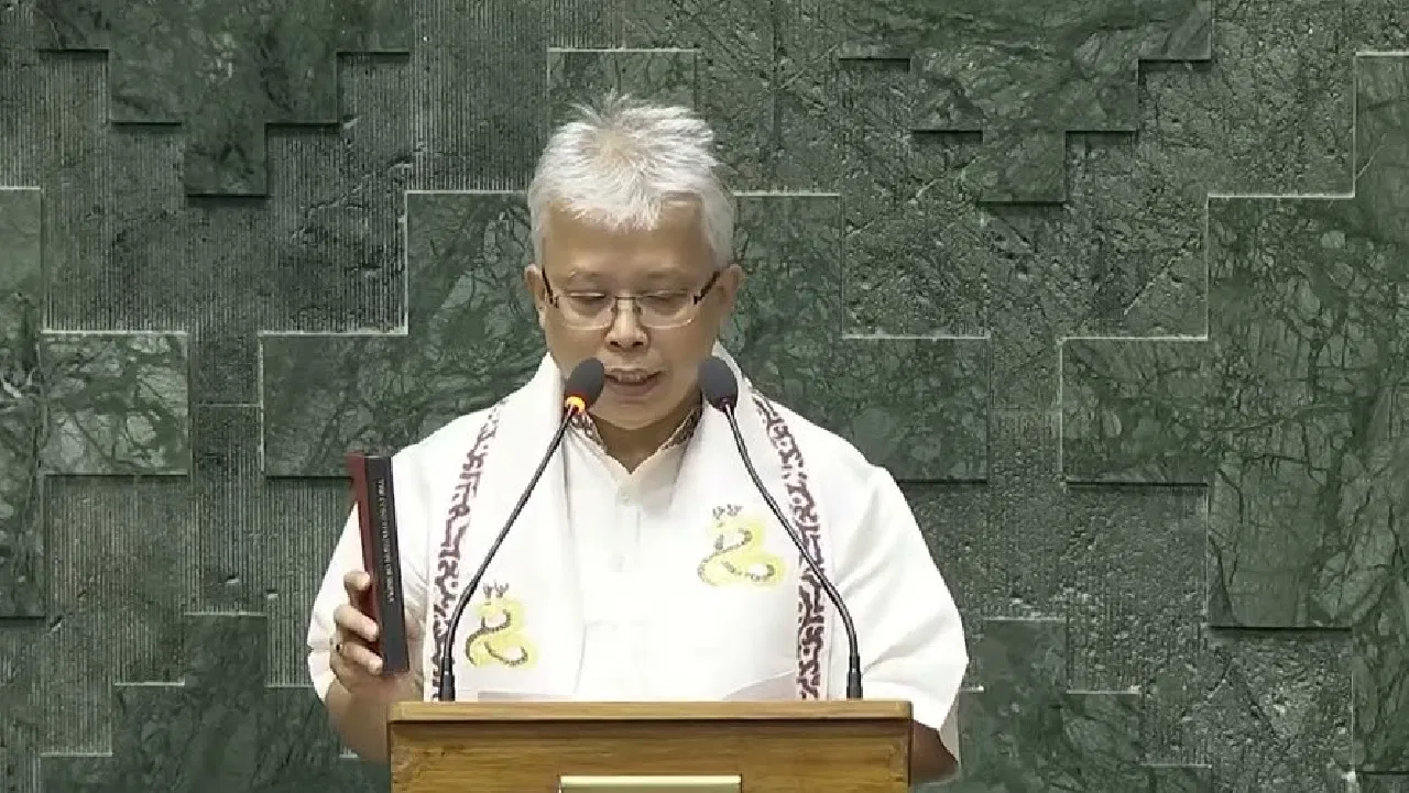 उम्मीद है एक दिन कहेंगे कि हम सभी भारतीय हैं: कांग्रेस सांसद अकोइजम