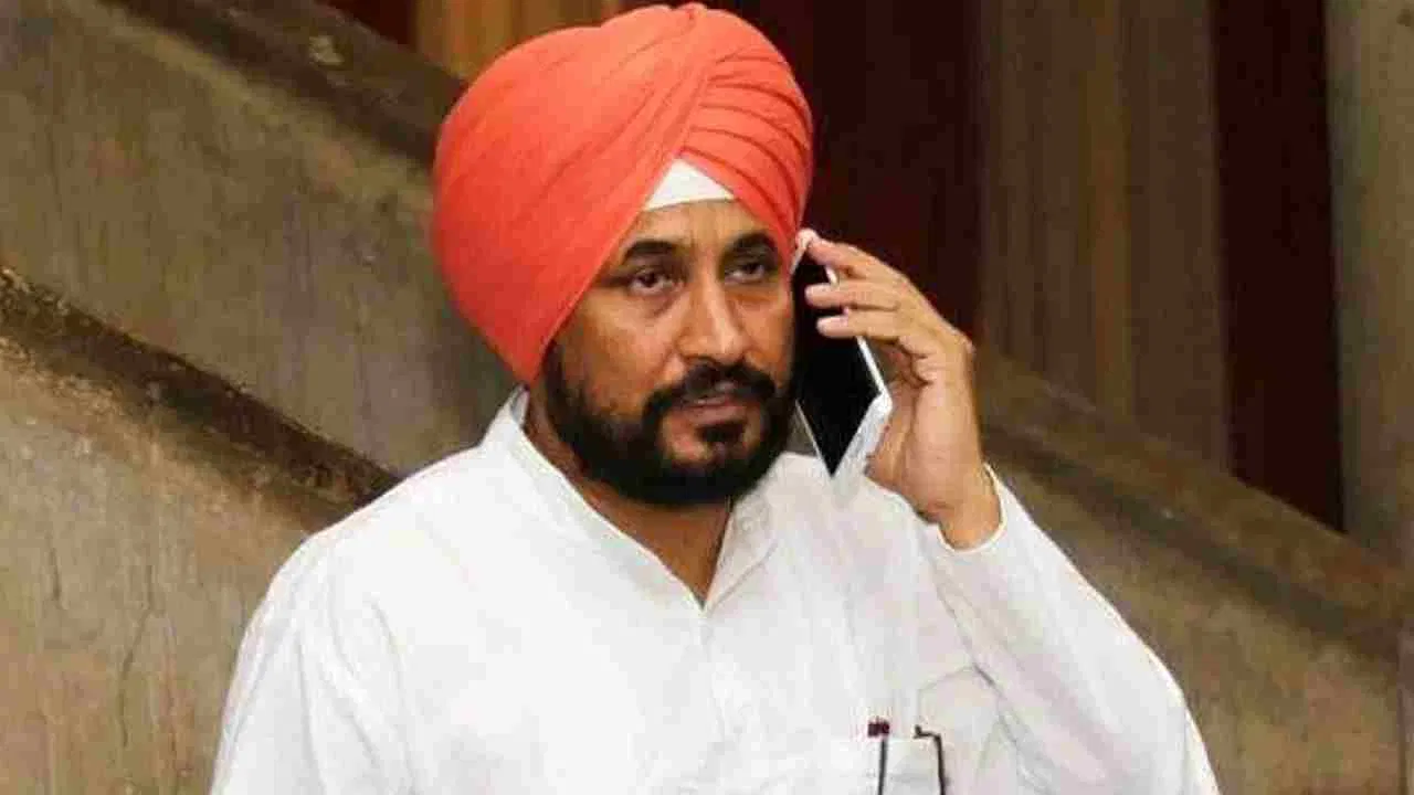 बैठक के बाद किसानों को हिरासत में लिए जाने पर भड़की पंजाब कांग्रेस