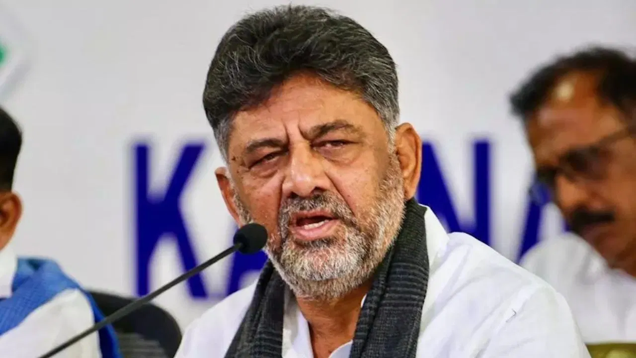 पहले अपना घर ठीक करें, उनके कई विधायक हमारे संपर्क में….डीके का बीजेपी पर पलटवार