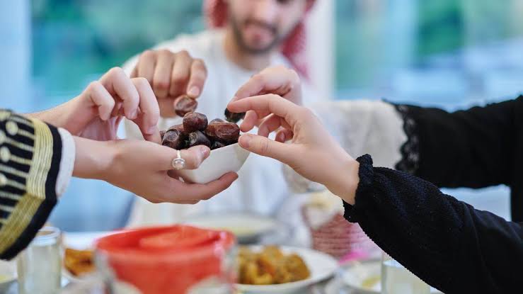 हरिद्वार के ऋषिकुल राजकीय आयुर्वैदिक कॉलेज में रोजा इफ्तारी पर बवाल