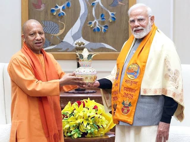 पीएम मोदी से मिले सीएम योगी: यूपी भाजपा अध्यक्ष और मंत्रिमंडल विस्तार पर चर्चा