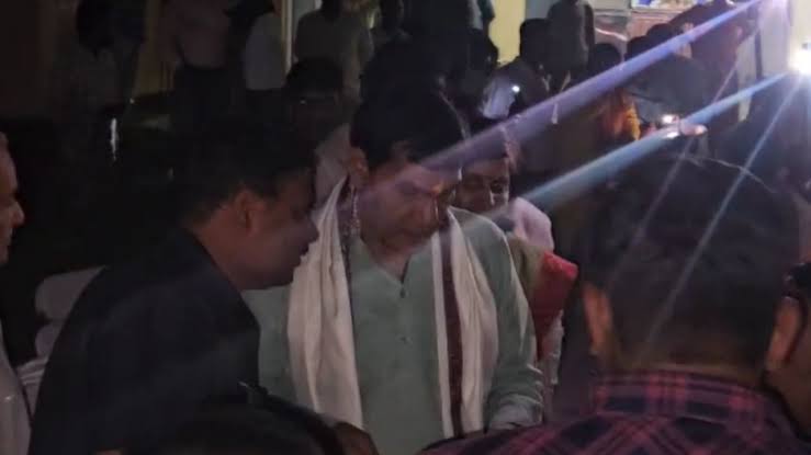 मऊ: ऊर्जा मंत्री दे रहे थे भाषण, तभी बित्ती हो गई गुल; एसडीओ-जेई सस्पेंड