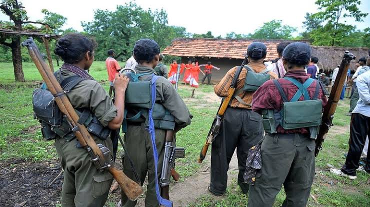 छत्तीसगढ़: दंतेवाड़ा मुठभेड़ में महिला नक्सली ढेर, 25 लाख का था इनाम