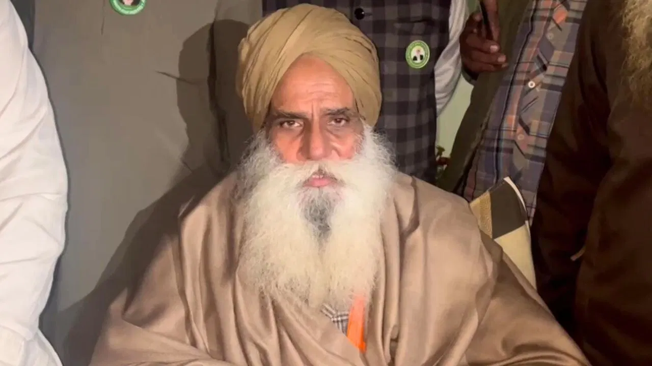 4 महीने से जारी किसान नेता डल्लेवाल का अनशन खत्म, पानी पीकर तोड़ा