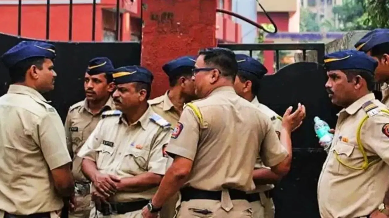 महाराष्ट्र में केंद्रीय मंत्री की बेटी से छेड़खानी, सिक्योरिटी गार्ड के साथ धक्का-मुक्की