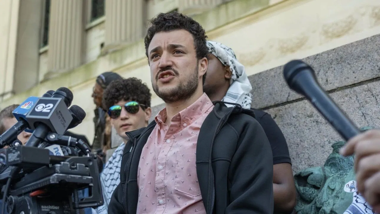 कौन है महमूद खलील, जिसकी गिरफ्तारी पर अमेरिका में हो गया ‘बवाल’