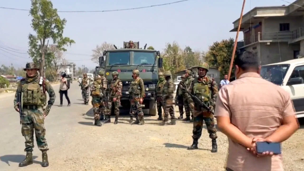 मणिपुर के चुराचांदपुर जिले में हिंसा, हमार और जोमी समुदायों में बढ़ा तनाव