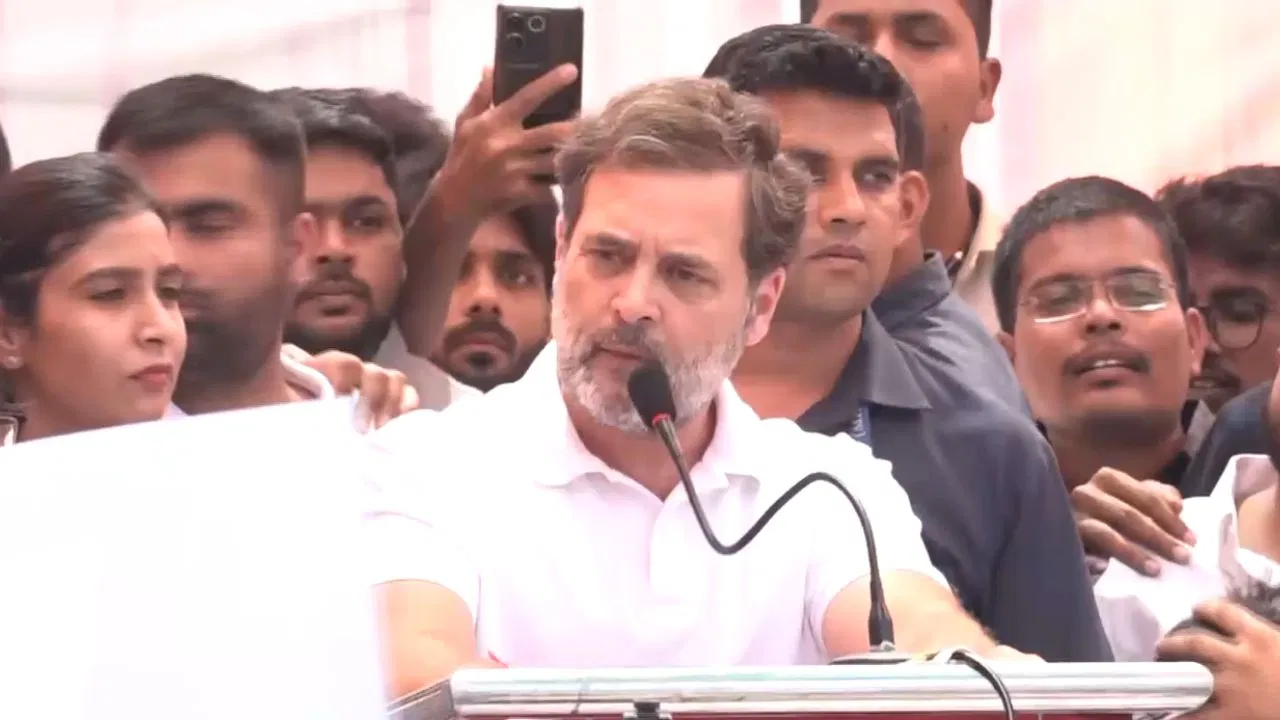 मुझे बोलने नहीं दिया जा रहा… राहुल गांधी का लोकसभा स्पीकर पर बड़ा आरोप