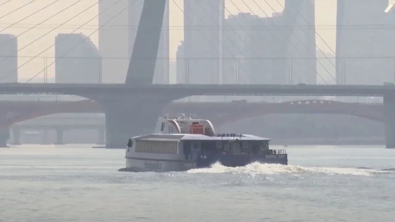 नदी में चलती बस देखी है आपने, कोरिया के नए कारनामे से दुनिया हैरान