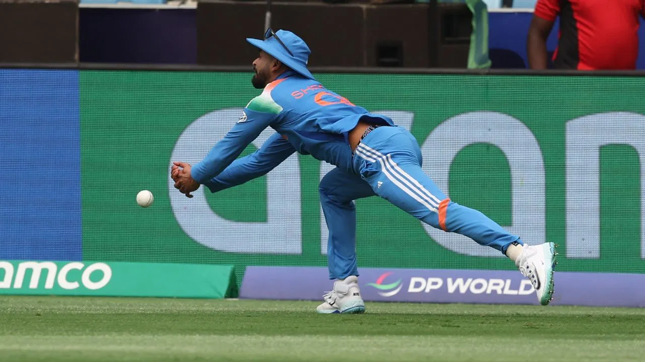 चैंपियंस ट्रॉफी: टीम इंडिया ने छोड़े 11 कैच, फाइनल में भी हुआ बुरा हाल