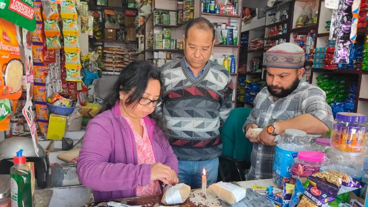 उत्तराखंड: 1500 दुकानों पर छापेमारी, 100 से ज्यादा सैंपल लिए; मिलावटी कुट्टू आटे पर कार्रवाई