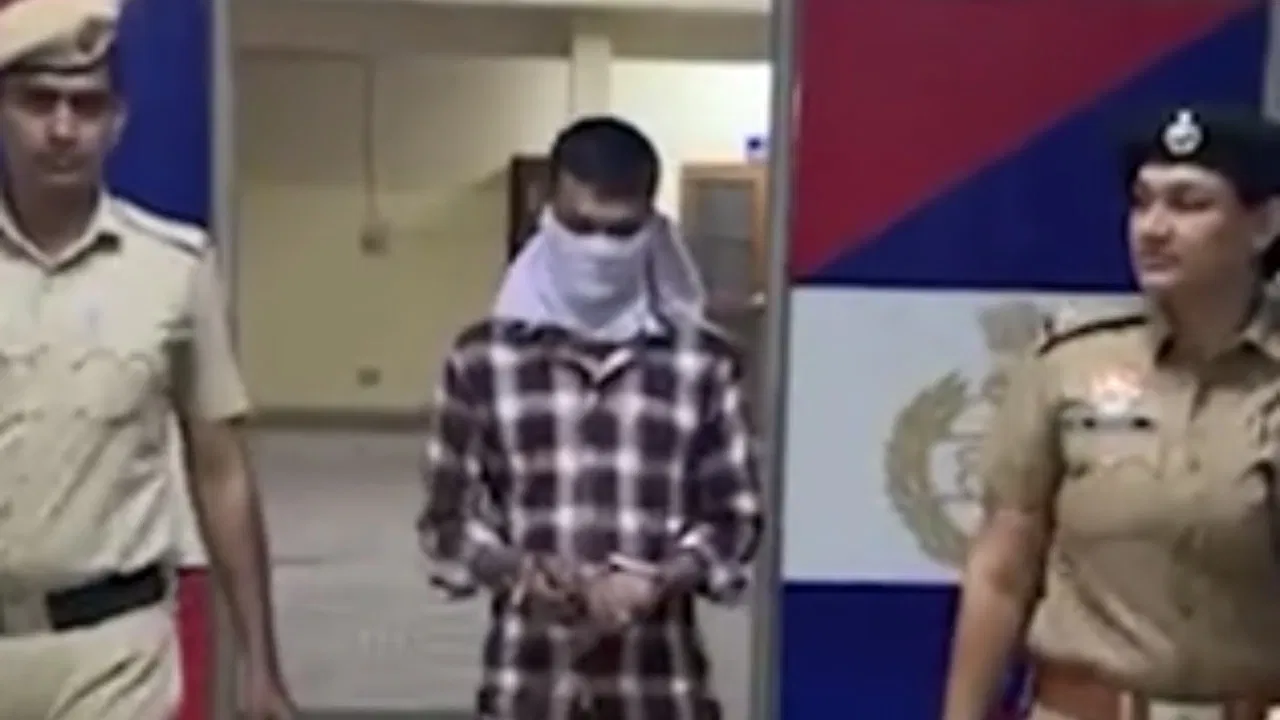 गुरुग्राम के अस्पताल में एयर होस्टेस से गंदी हरकत करने वाले ने मांगी माफी