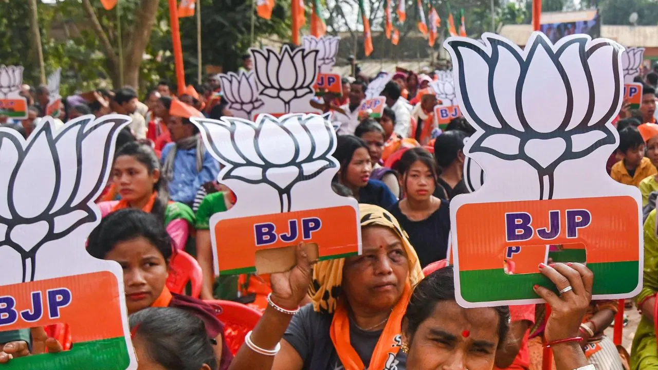 वक्फ कानून पर बीजेपी चलाएगी डोर-टू-डोर अभियान, दूर करेगी अल्पसंख्यकों की चिंता