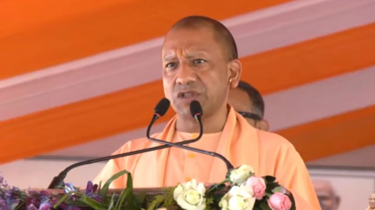 बांग्लादेश-बंगाल में दलित-वंचित-गरीब हिंदू के साथ हिंसा: योगी