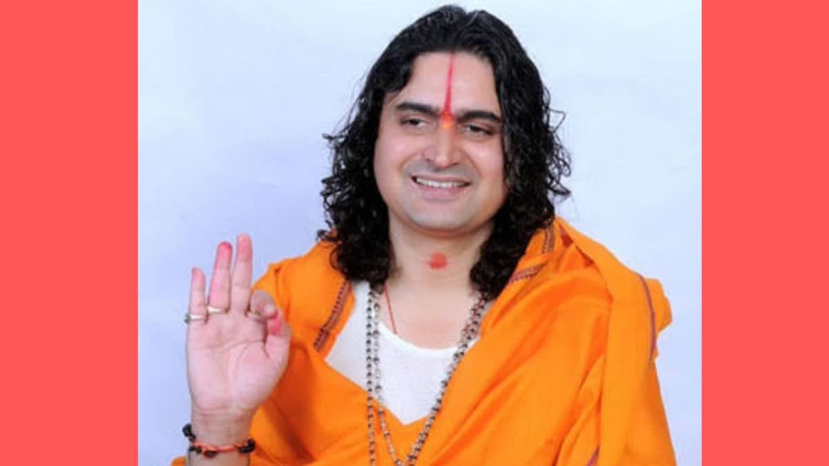 तिरंगे को चूमा था, पसीना तो रुमाल से पोंछा: बाल मुकुंदाचार्य