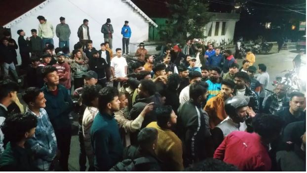नैनीताल में खौफ के तीन घंटे: मासूम से दरिंदगी पर उबाल, तोड़फोड़ और लाठीचार्ज