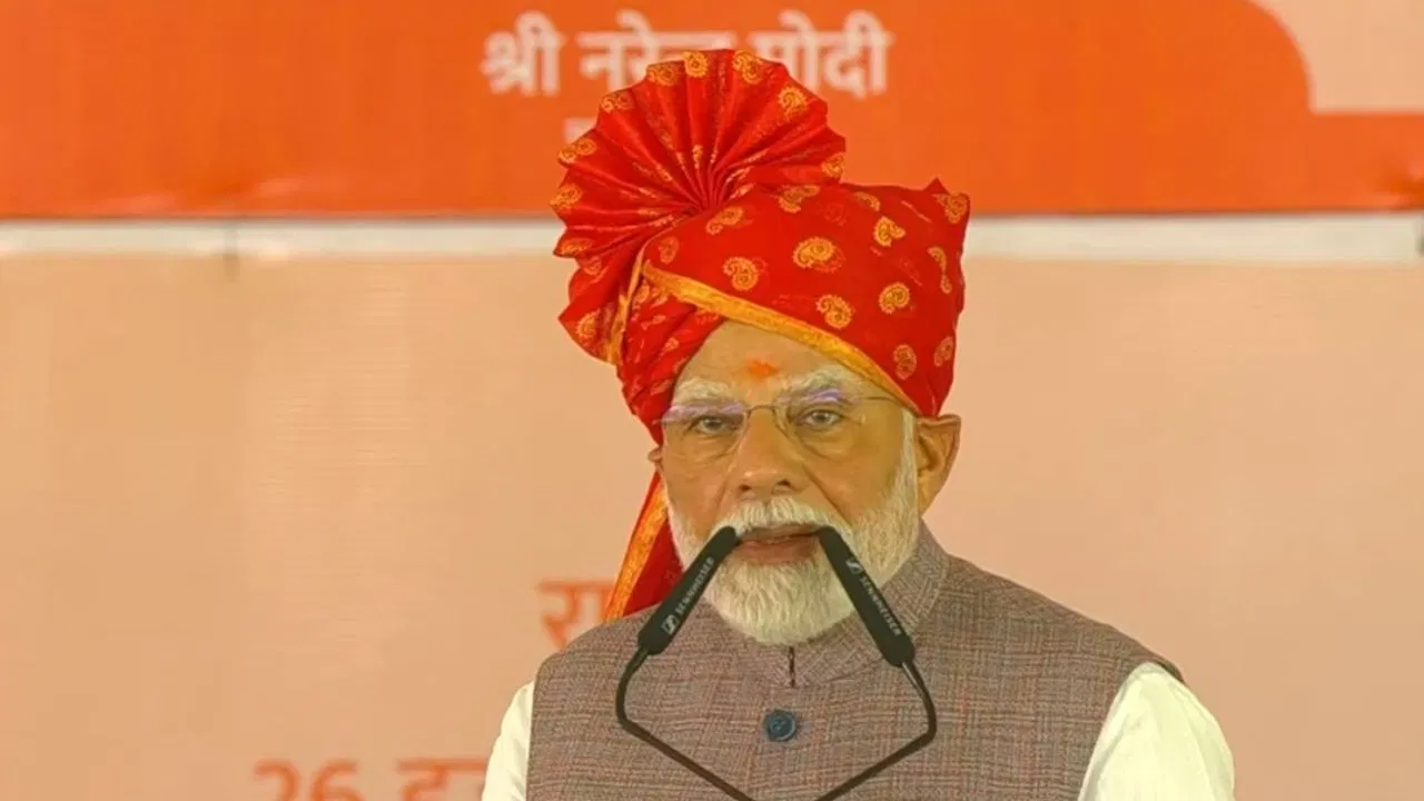 'हमला होगा तो जवाब भी करारा मिलेगा', बीकानेर से पीएम मोदी की हुंकार