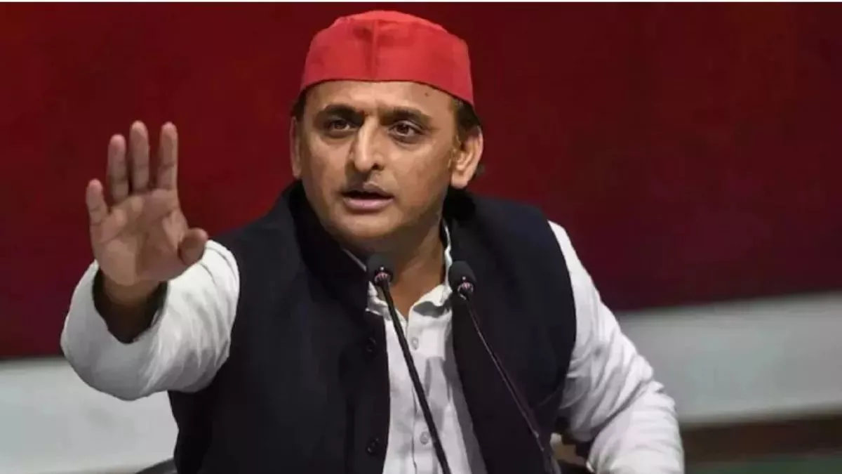 कुशीनगर में सपा की कार्यकारिणी भंग, जिलाध्यक्ष की कुर्सी कायम