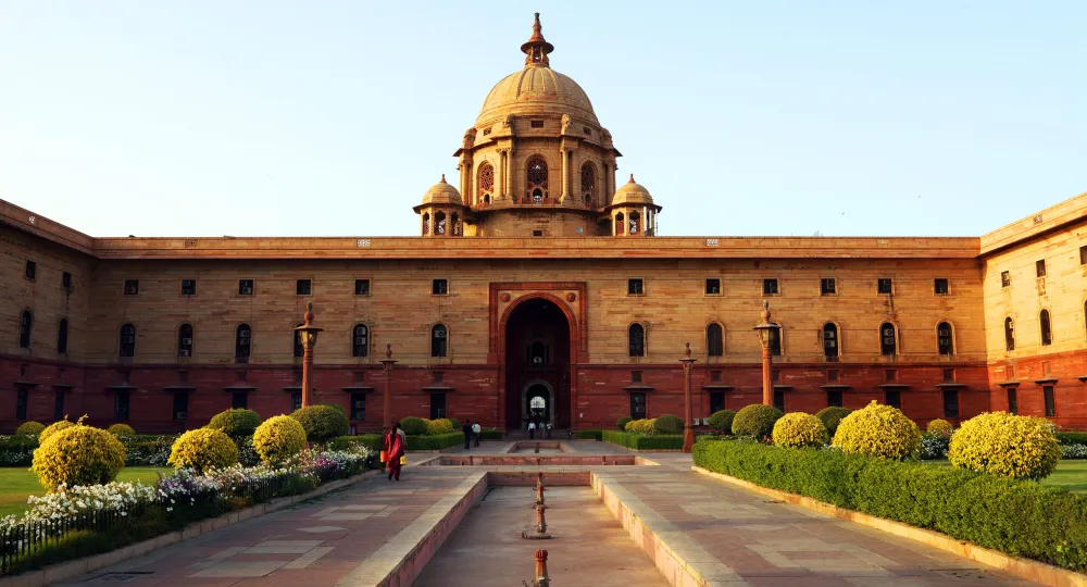 इस्राइल-ईरान तनाव पर विदेश मंत्रालय ने जताई चिंता, नागरिकों को सतर्क रहने की सलाह