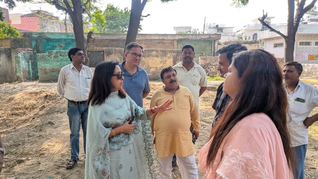 चेयरपर्सन ने कम्पनी बाग का किया निरीक्षण, सफाई व्यवस्था पर दिया जोर