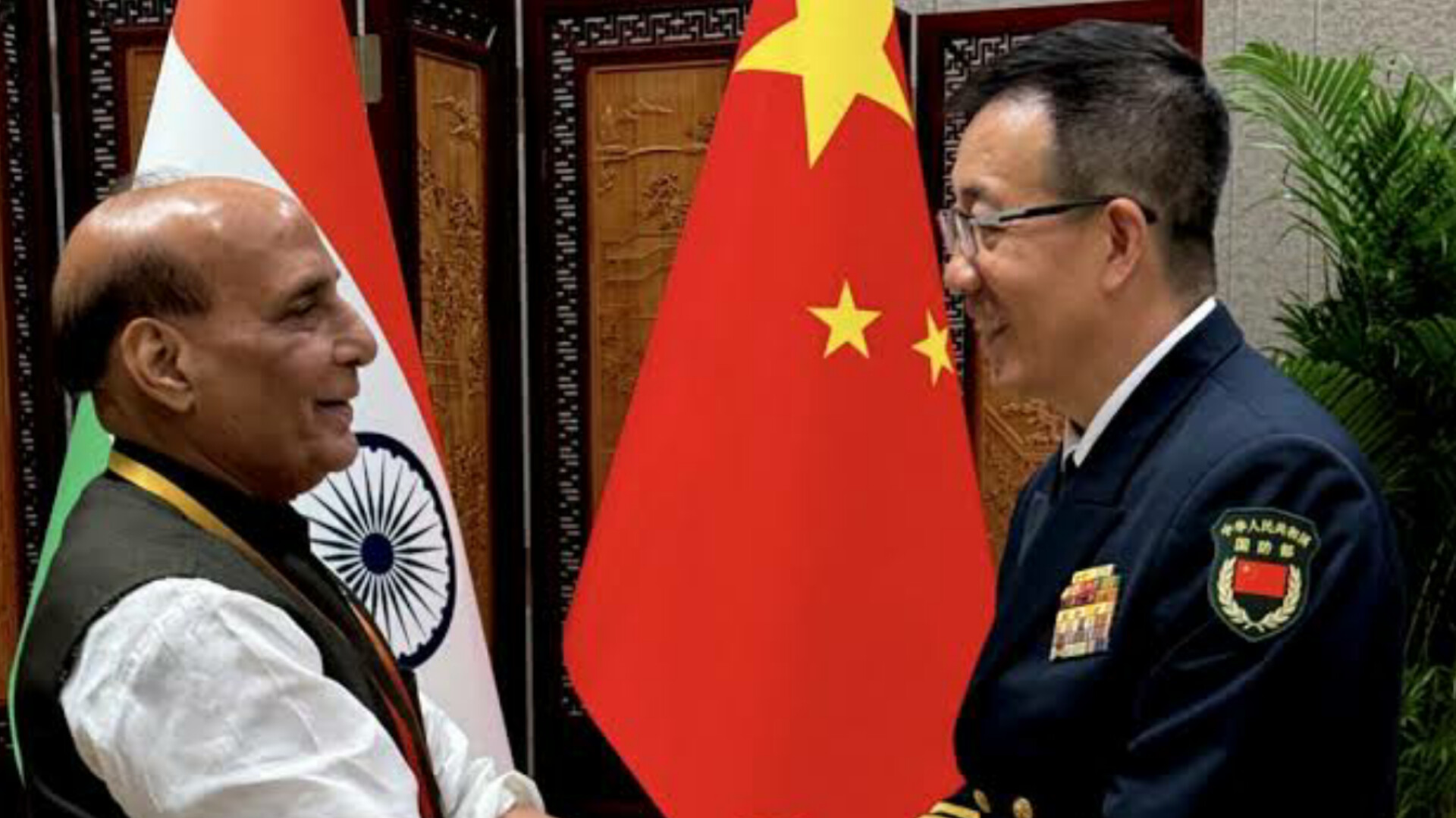 भारत के सख्त रुख का असर: चीन ने कहा- सीमा विवाद सुलझाना जटिल, पर संवाद को तैयार