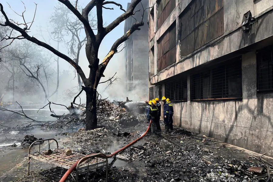 Mayday कॉल के बाद टूटा संपर्क, जानें DGCA ने अहमदाबाद हादसे पर क्या कहा?