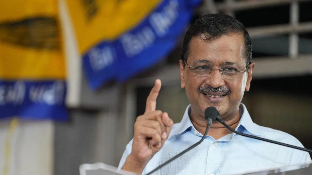 30 साल में भाजपा ने गुजरात को 50 साल पीछे धकेला: गुजरात में गरजे केजरीवाल
