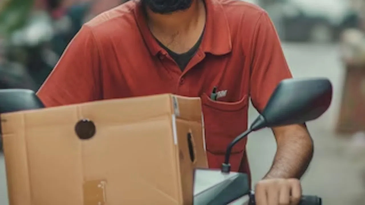 फरीदाबाद में डिलीवरी बॉय पर हैवानियत, बेरहमी से पिटाई के बाद की शर्मनाक हरकत