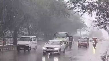 दिल्ली में बारिश ने थामा पारा, दो जुलाई तक बरसात जारी रहने के आसार