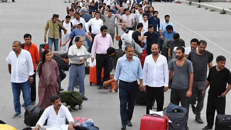 तेहरान से 110 भारतीय छात्रों का पहला जत्था अर्मेनिया पहुंचा, कल दिल्ली रवाना होगा