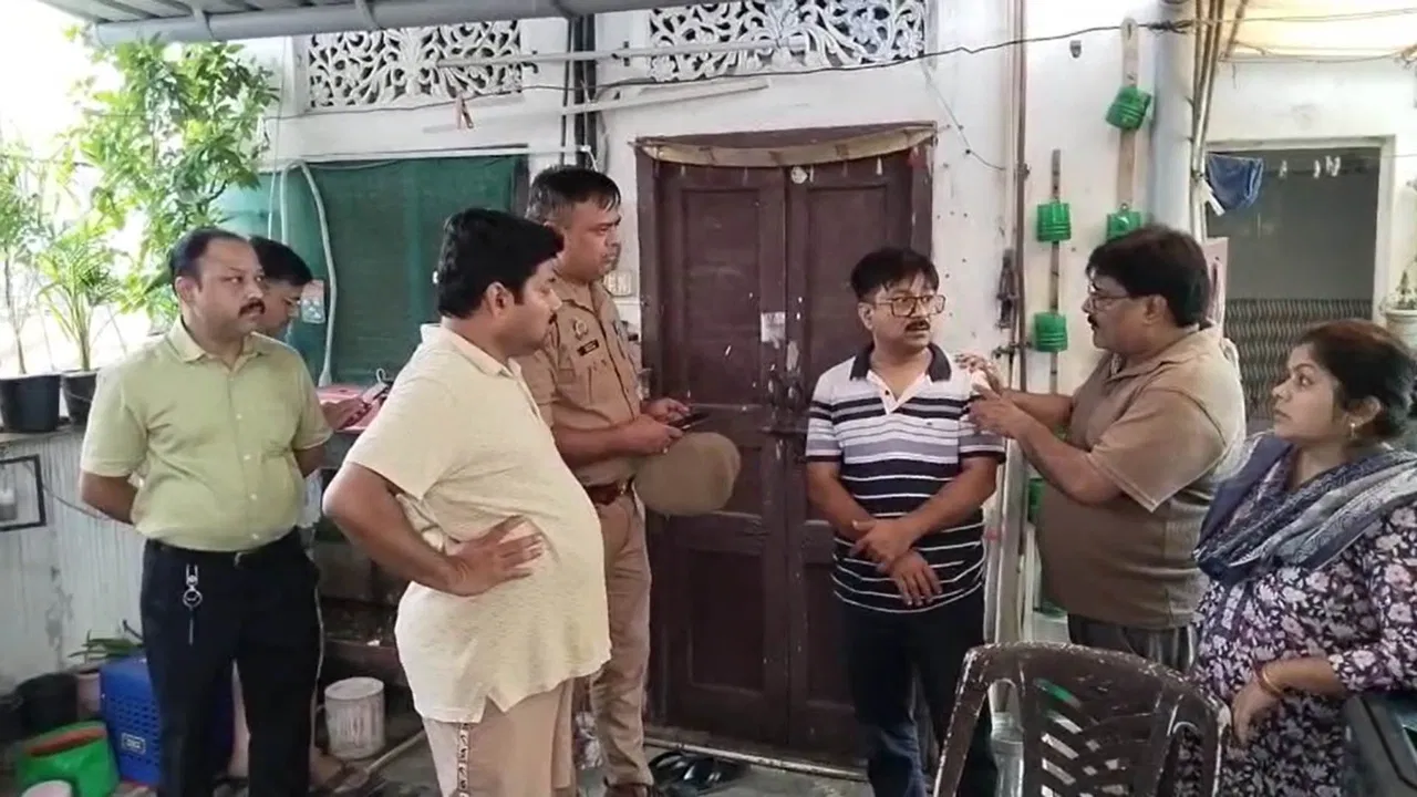 लखनऊ में दर्दनाक घटना: व्यापारी ने पत्नी-बेटी संग की आत्महत्या, फ्लैट में मिले शव