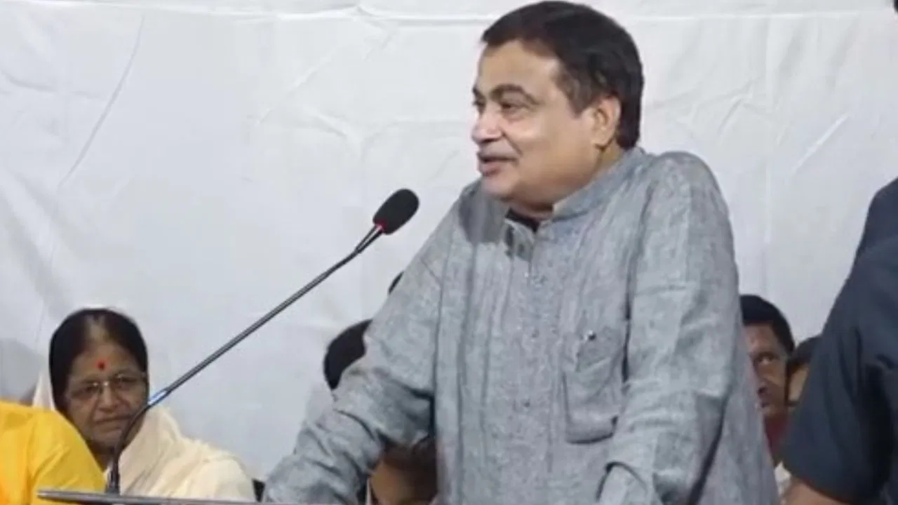 गडकरी का बड़ा बयान: 'नौकरी करूंगा, पर चाहिए 200 करोड़ रुपये महीना'