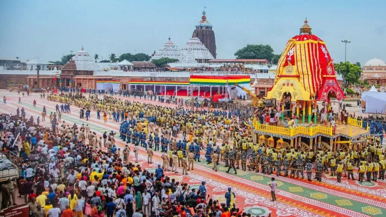 पुरी में रथ यात्रा के दौरान मची भगदड़, 40 से अधिक श्रद्धालु घायल