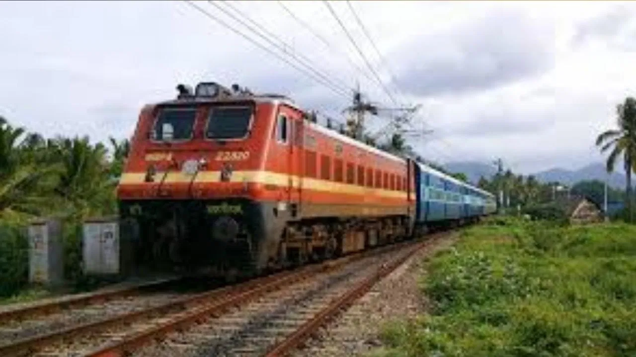 रेल टिकट महंगे, तत्काल बुकिंग के लिए आधार अनिवार्य; 1 जुलाई से लागू होंगे नए नियम