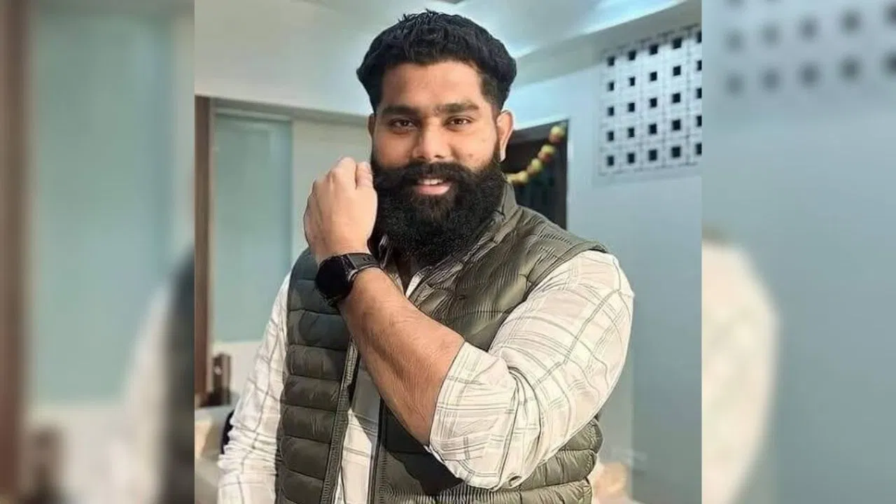 इटावा हिंसा: अहीर रेजीमेंट प्रमुख गगन यादव पर एफआईआर, सपा ने झाड़ा पल्ला