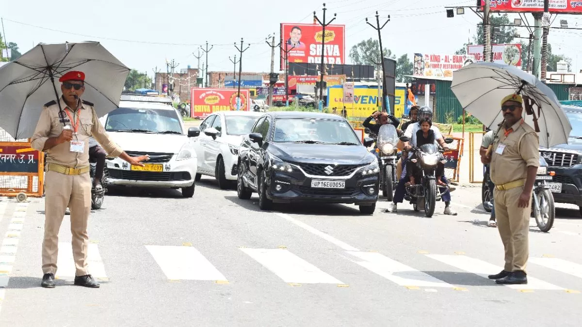 हाईटेंशन लाइन की चपेट में आई ट्रॉली, कई कांवड़िए झुलसे, एक की हालत गंभीर