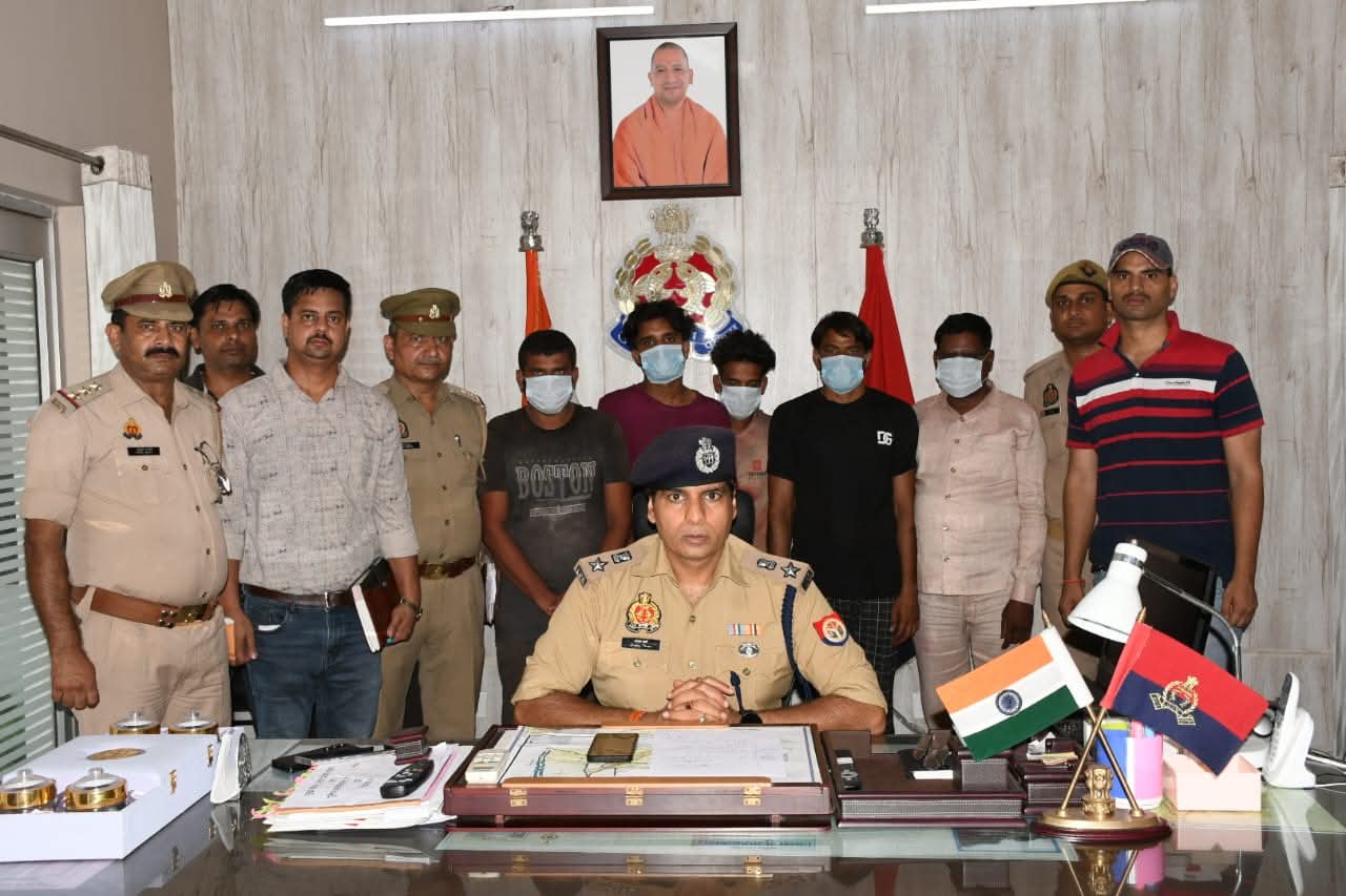 नकली उर्वरक फैक्ट्री का भंडाफोड़, 40 लाख की सामग्री बरामद, पांच गिरफ्तार