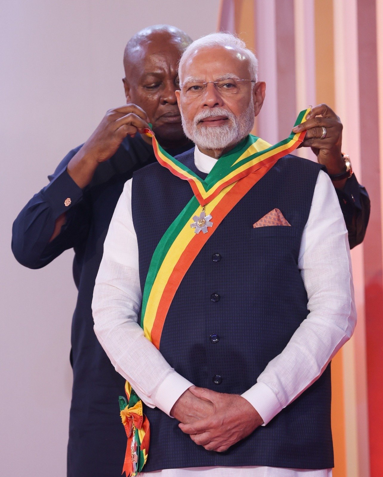 घाना का सर्वोच्च सम्मान प्रधानमंत्री मोदी को, राष्ट्रपति महामा ने किया अलंकृत