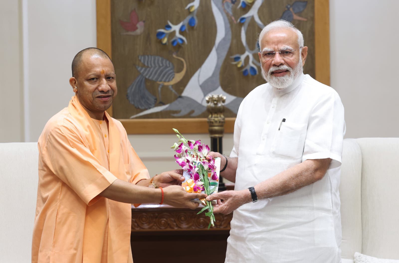 दिल्ली दौरे पर सीएम योगी, पीएम मोदी समेत कई वरिष्ठ नेताओं से की मुलाकात