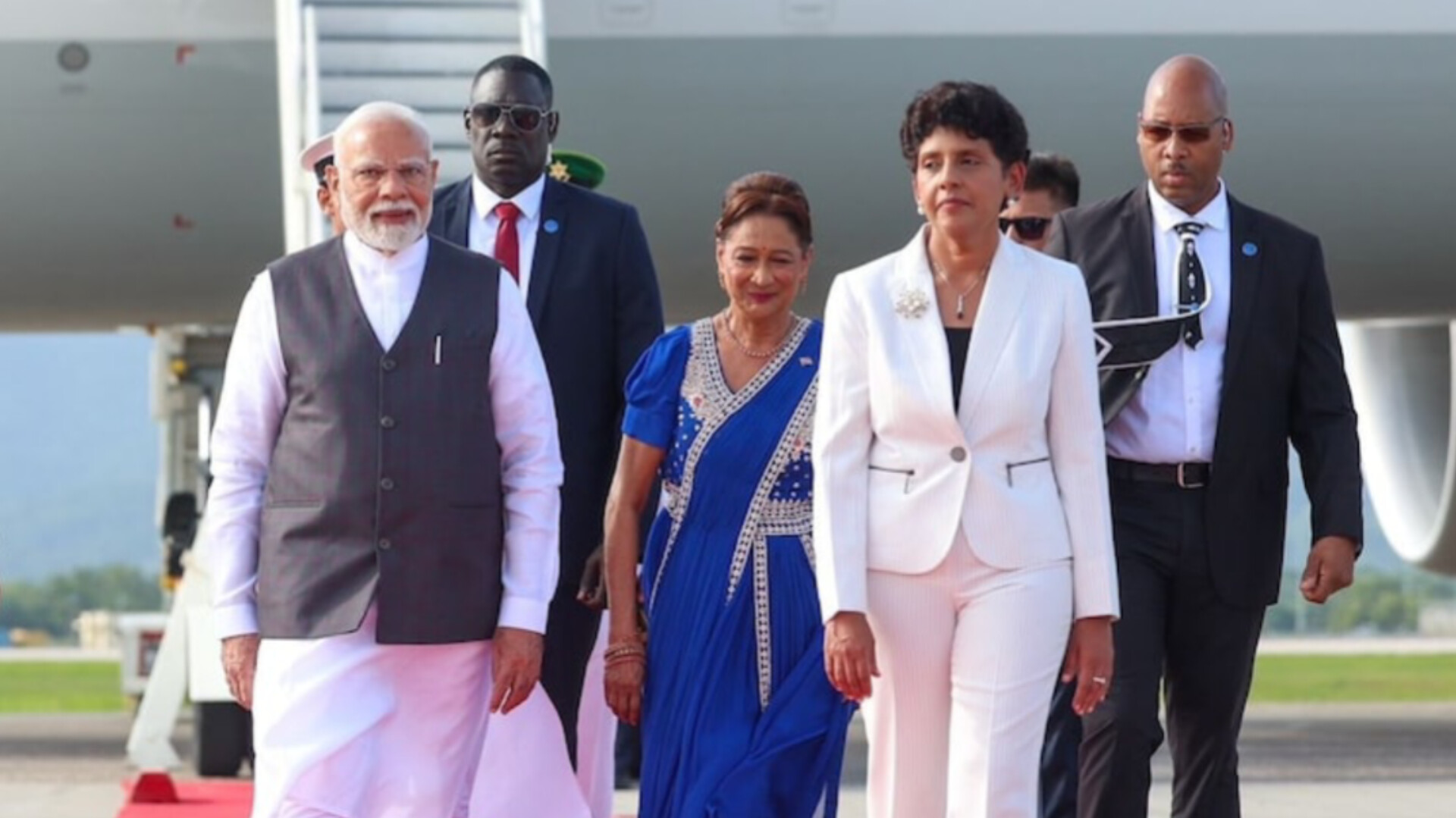 पीएम मोदी की त्रिनिदाद और टोबैगो यात्रा शुरू, गार्ड ऑफ ऑनर से हुआ स्वागत