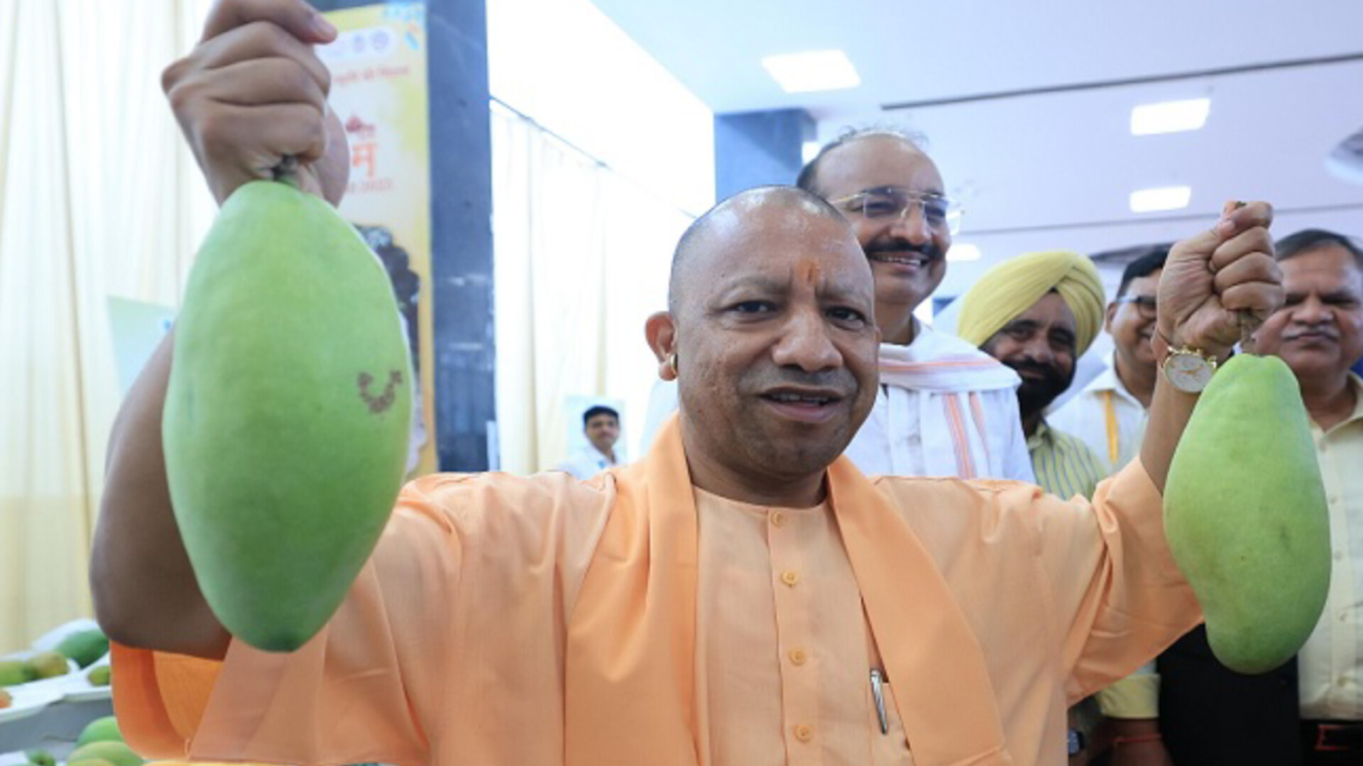 लखनऊ में आम महोत्सव 2025 का भव्य शुभारंभ, 800 प्रजातियां प्रदर्शित