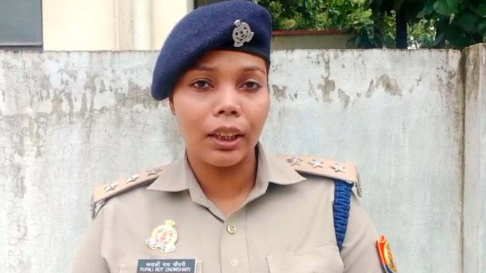 गंगनहर में बहती महिला की लाश को आगे बढ़ाने का आरोप, दरोगा पर ग्रामीणों ने लगाए गंभीर आरोप