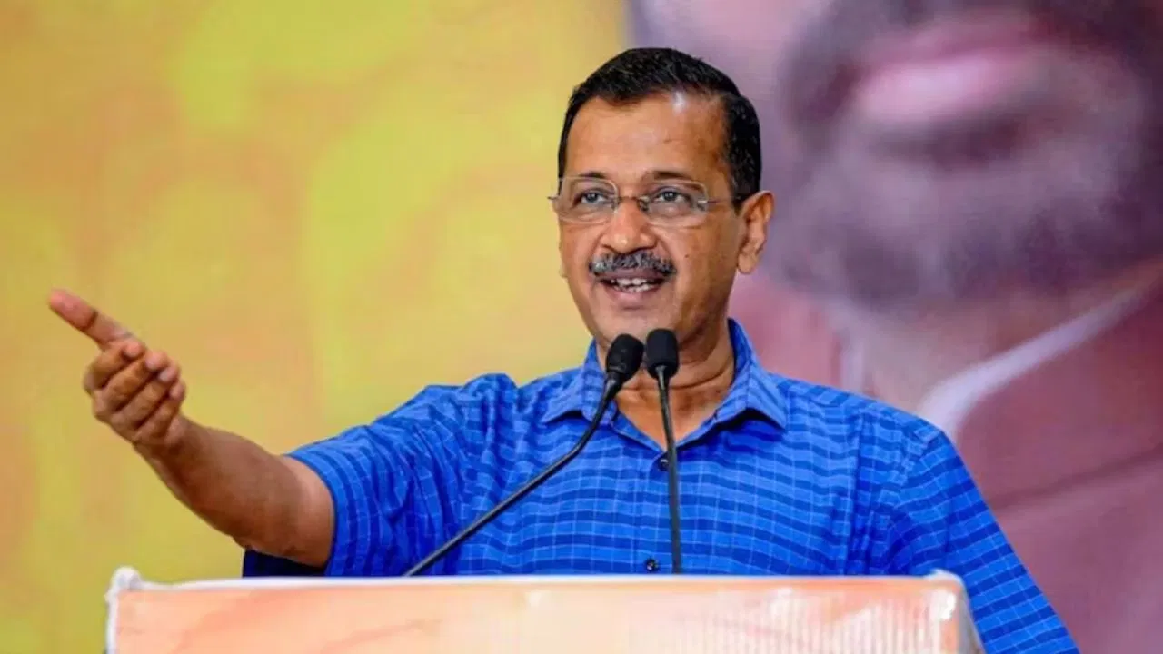 गुजरात में आप का शक्ति प्रदर्शन: केजरीवाल तीन दिवसीय दौरे पर अहमदाबाद पहुंचे
