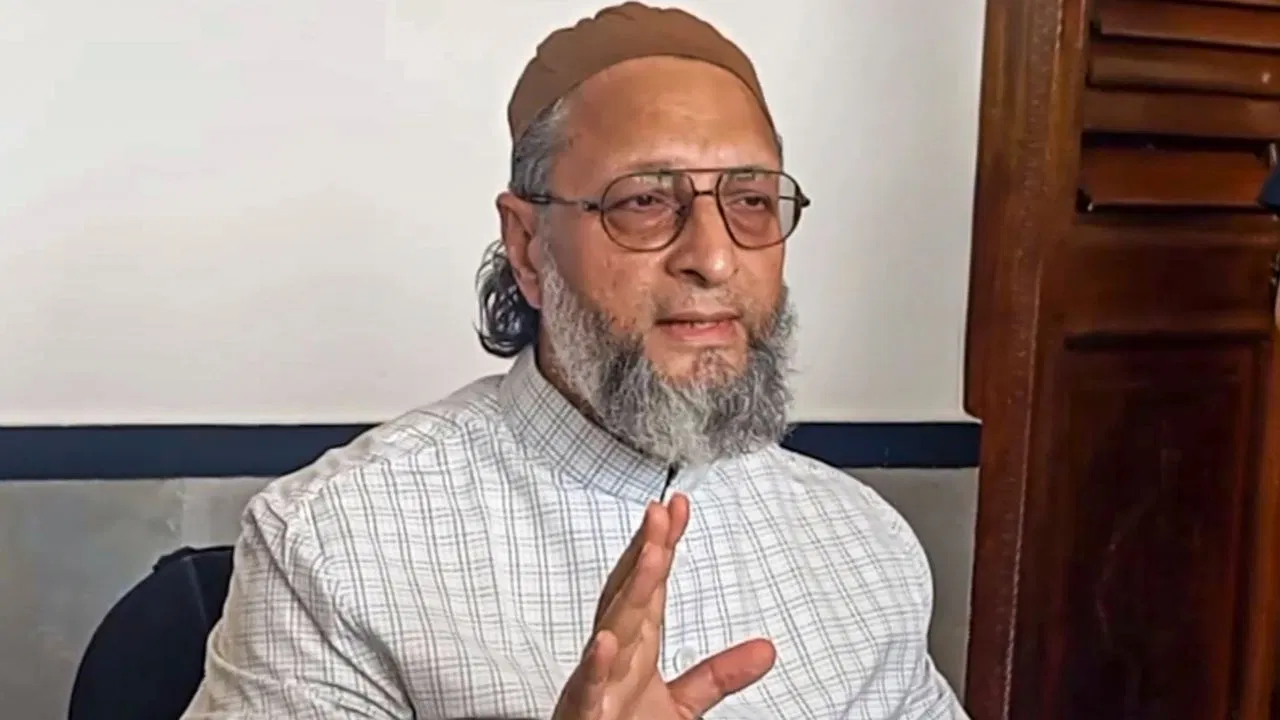 बांग्लादेशी बताकर बंगाली मुस्लिमों की गिरफ्तारी? पुलिस पर भड़के ओवैसी और ममता